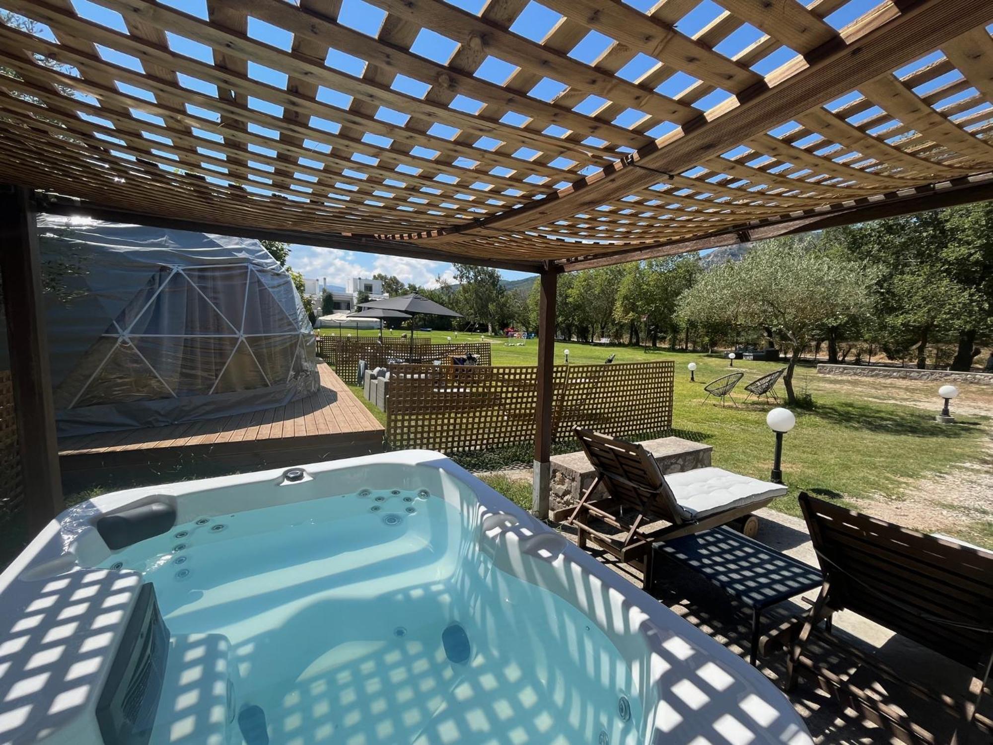 Manna Gea Glamping Domes Hotel Vonitsa Exterior foto