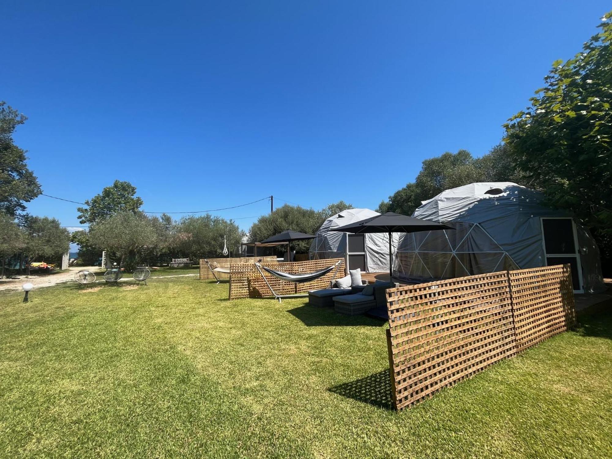 Manna Gea Glamping Domes Hotel Vonitsa Exterior foto